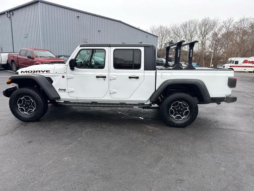 2023 Jeep Gladiator Mojave