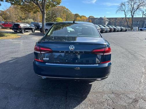 2021 Volkswagen Passat 2.0T SE