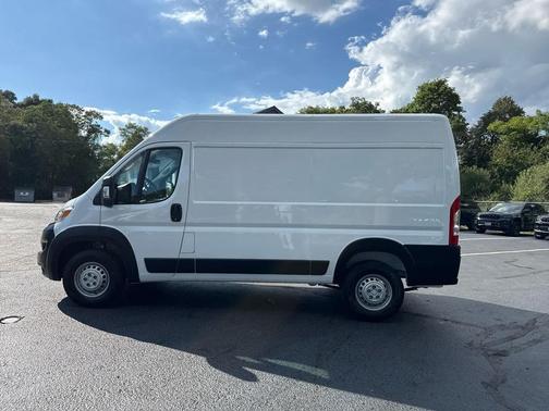 2025 RAM ProMaster 2500 Tradesman