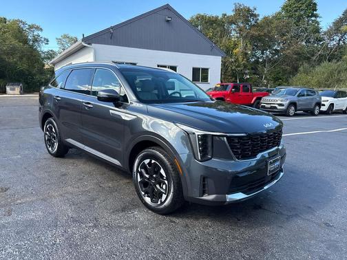 2024 Kia Sorento S
