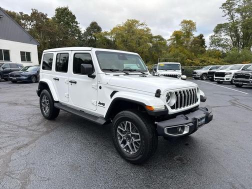 2026 Jeep Wrangler Sahara