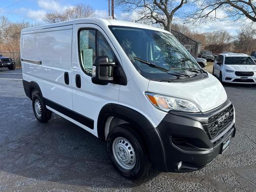 2025 RAM ProMaster 1500 Low Roof