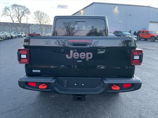 2025 Jeep Gladiator Mojave X