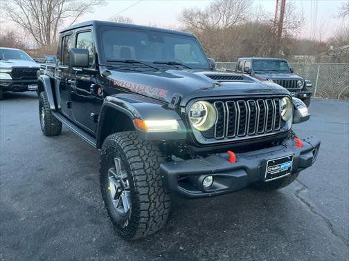 2025 Jeep Gladiator Mojave X