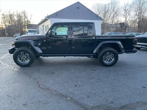 2025 Jeep Gladiator Mojave X