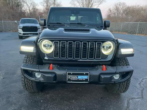 2025 Jeep Gladiator Mojave X