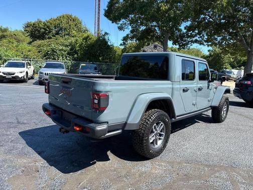 2025 Jeep Gladiator Mojave X