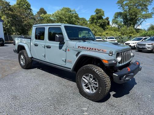 2025 Jeep Gladiator Mojave X