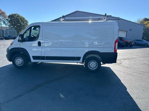 2025 RAM ProMaster 2500 Tradesman