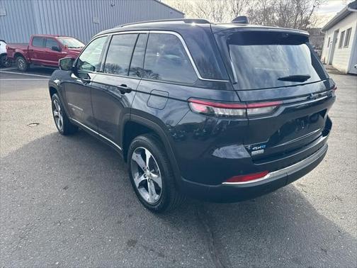 2022 Jeep Grand Cherokee 4xe Base