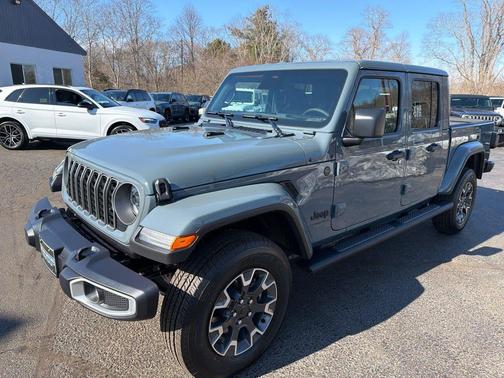 2026 Jeep Gladiator Sahara