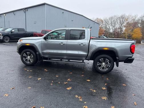 2023 GMC Canyon AT4