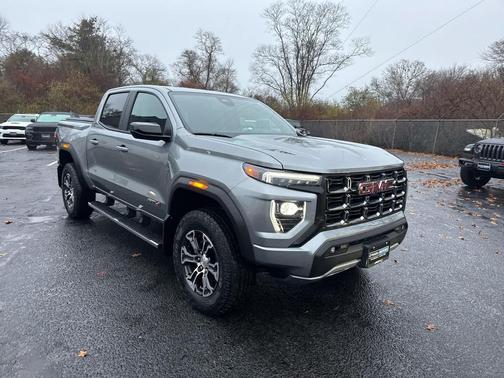 2023 GMC Canyon AT4