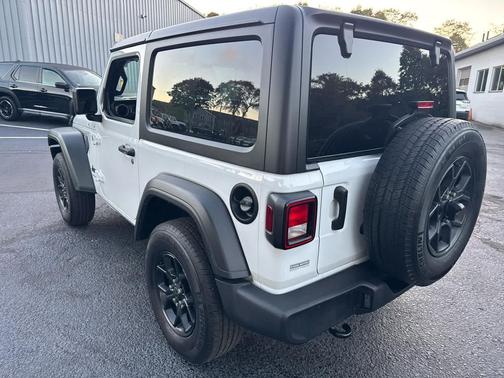 2022 Jeep Wrangler Sport S