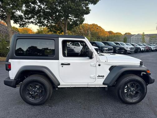 2022 Jeep Wrangler Sport S