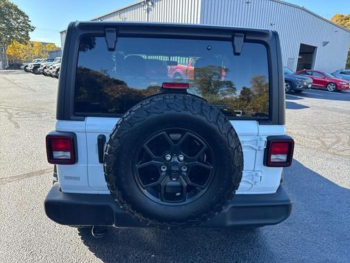2022 Jeep Wrangler Sport S
