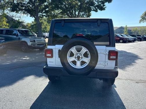 2022 Jeep Wrangler Sport S