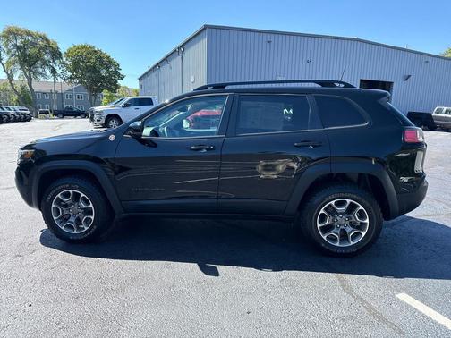 2022 Jeep Cherokee Trailhawk