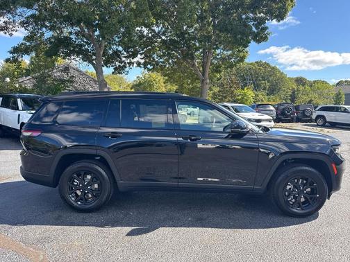 2025 Jeep Grand Cherokee L Altitude