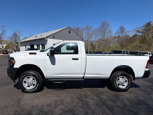Bright White Clearcoat 2023 RAM 2500 Tradesman