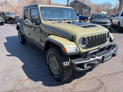 Green 2026 Jeep Gladiator 85th Anniversary Edition
