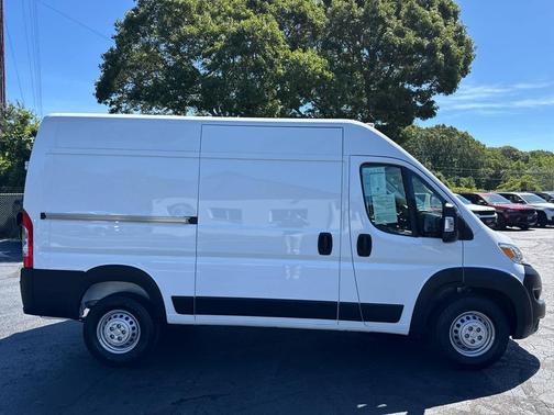 2025 RAM ProMaster 1500 Base