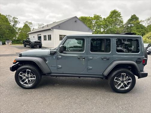 2025 Jeep Wrangler 4xe Sport S