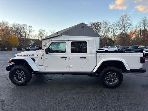 2026 Jeep Gladiator Mojave X