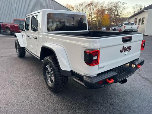2026 Jeep Gladiator Mojave X