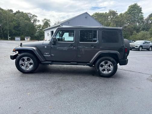 2017 Jeep Wrangler Unlimited Sahara