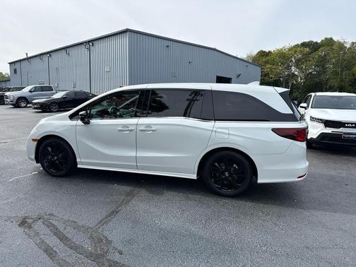 2023 Honda Odyssey Sport