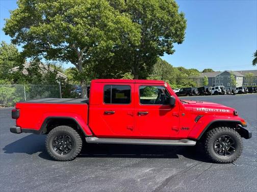 2025 Jeep Gladiator High Tide