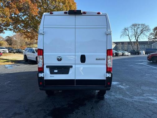 2025 RAM ProMaster 2500 Tradesman