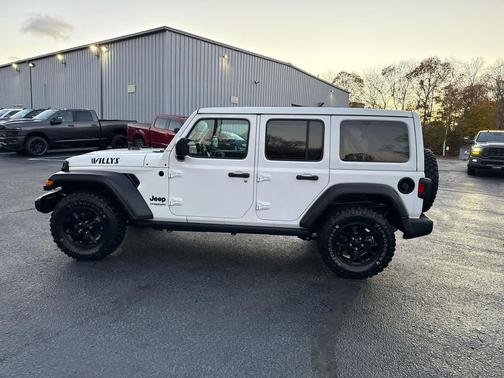 2022 Jeep Wrangler Willys
