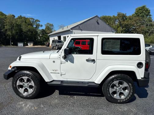 2017 Jeep Wrangler Sahara