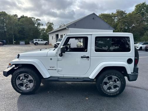 2017 Jeep Wrangler Sahara