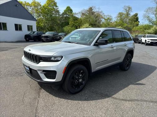 2025 Jeep Grand Cherokee Altitude