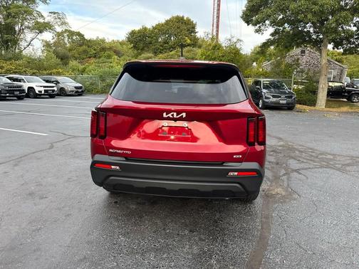 2023 Kia Sorento LX