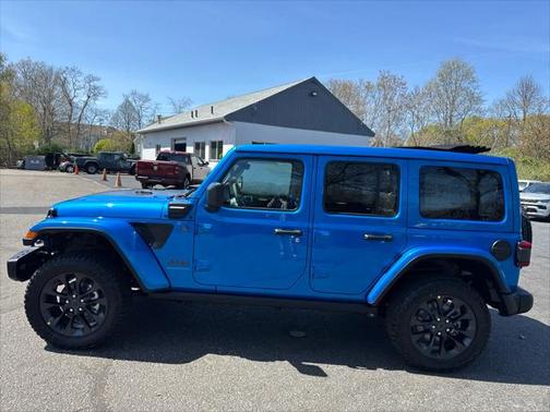 2025 Jeep Wrangler 4xe Base
