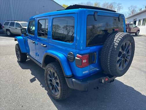 2025 Jeep Wrangler 4xe Base