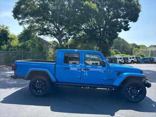 2025 Jeep Gladiator Nighthawk