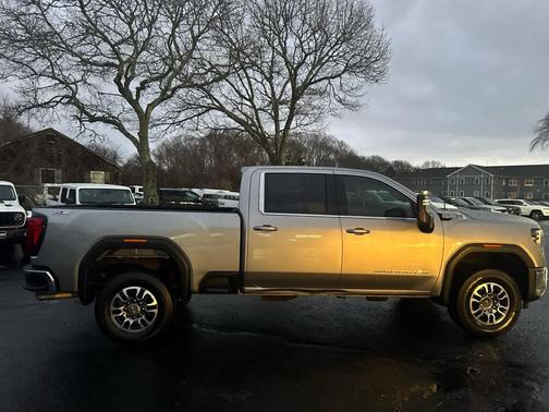 2024 GMC Sierra 2500 SLE