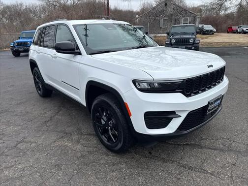 2025 Jeep Grand Cherokee Altitude