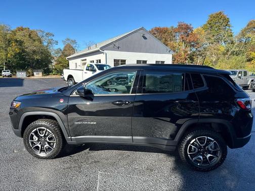 2026 Jeep Compass Trailhawk