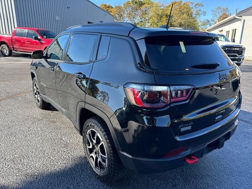 2026 Jeep Compass Trailhawk