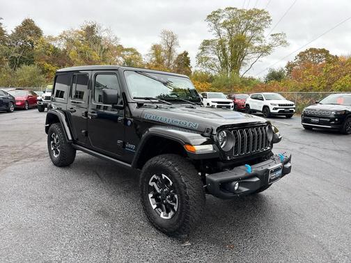 2024 Jeep Wrangler 4xe Rubicon X