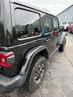 Black Clearcoat 2024 Jeep Wrangler 4xe Rubicon X