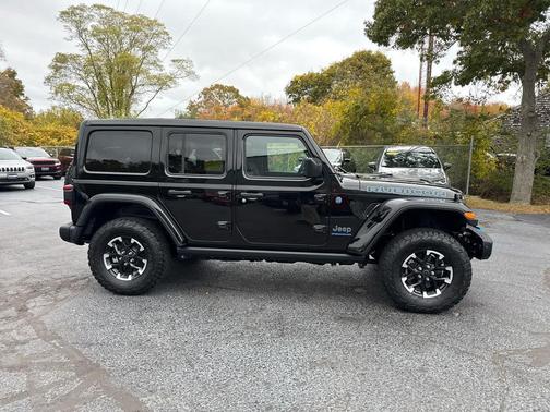2024 Jeep Wrangler 4xe Rubicon X