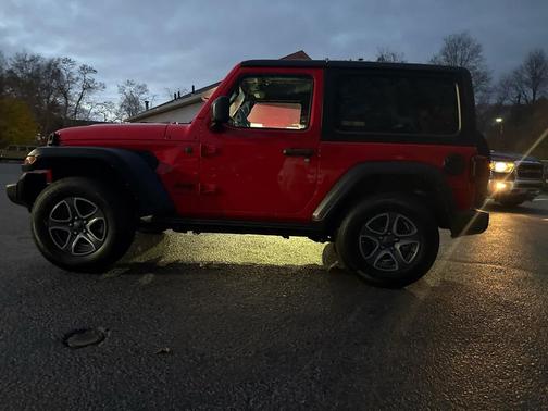 2022 Jeep Wrangler Sport S