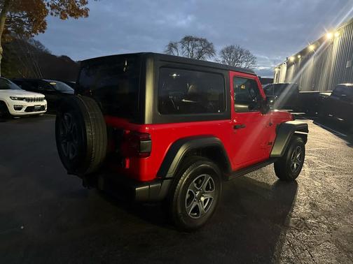 2022 Jeep Wrangler Sport S